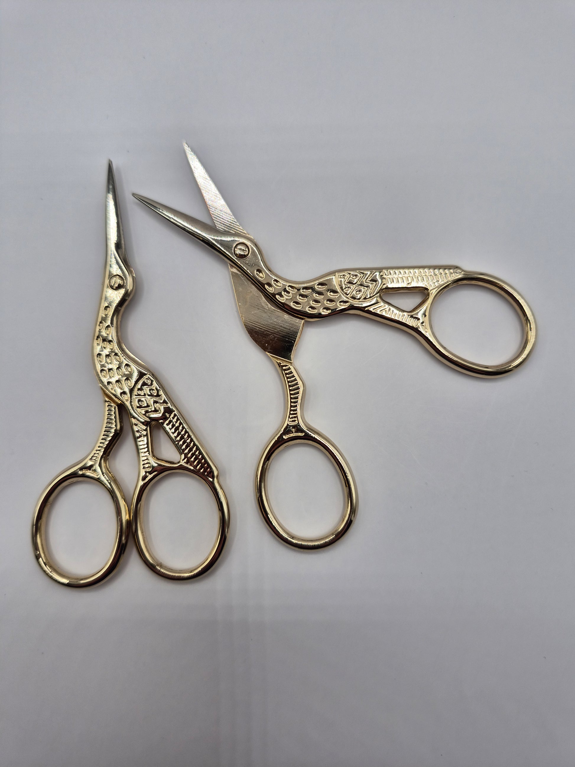 Golden Scissor – professional hair extension tool by Kelly Maxwell Hair Extensions (view 2)
