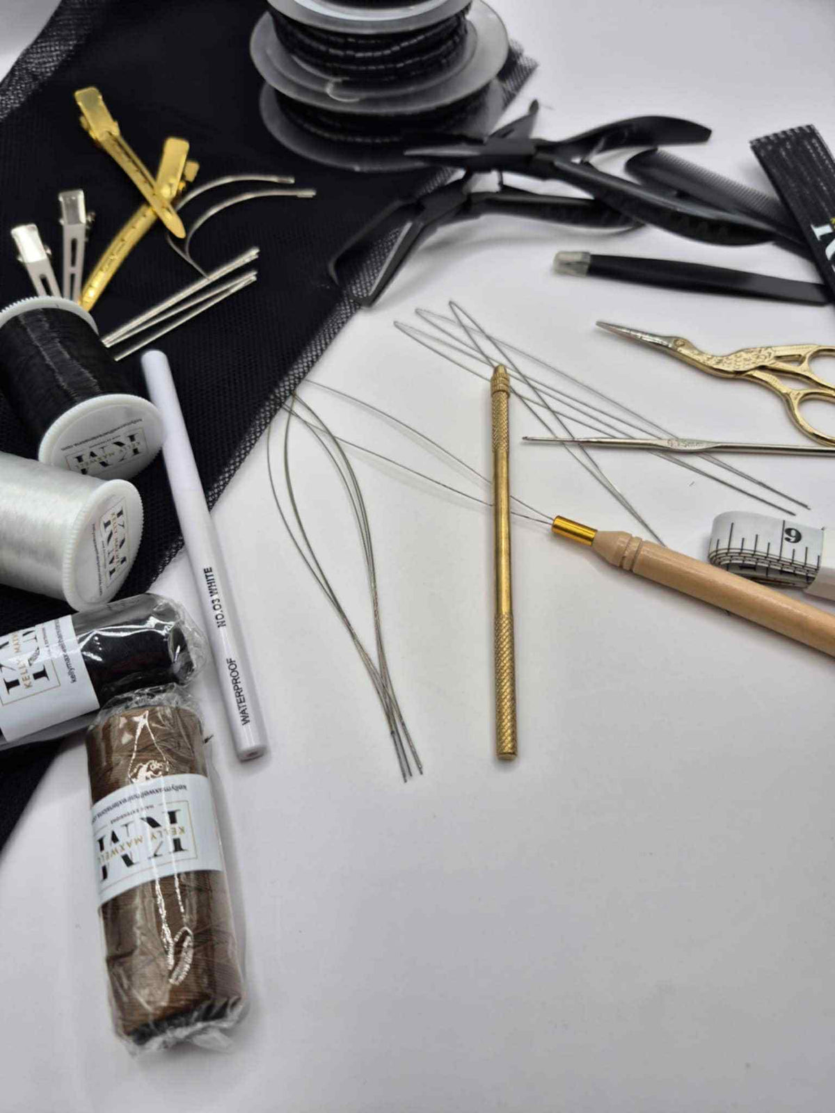 Mesh + Meshless Kit – professional installation kit by Kelly Maxwell Hair Extensions (view 3)