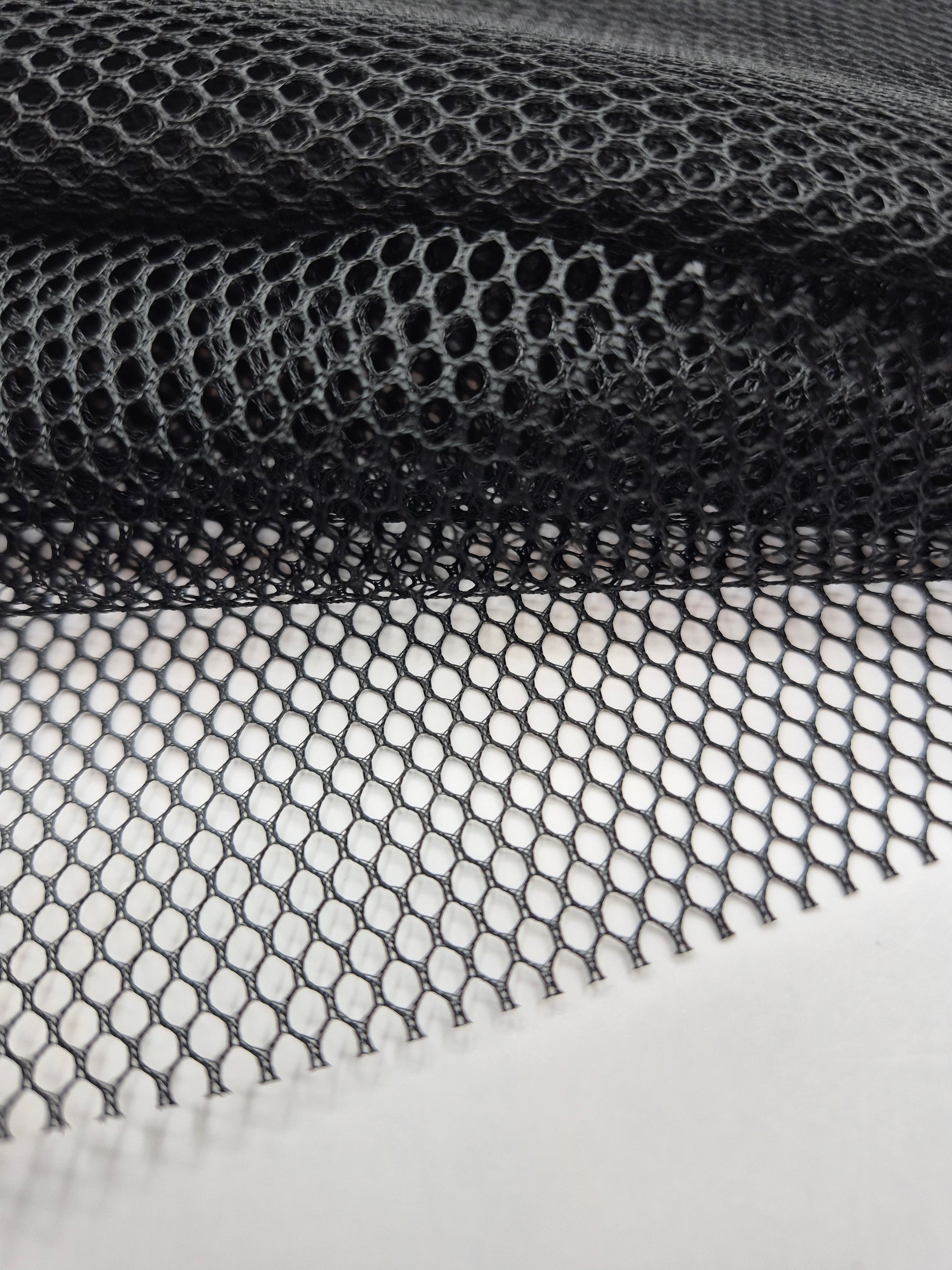Brown mesh bundle - extra large hole stiff mesh fabric